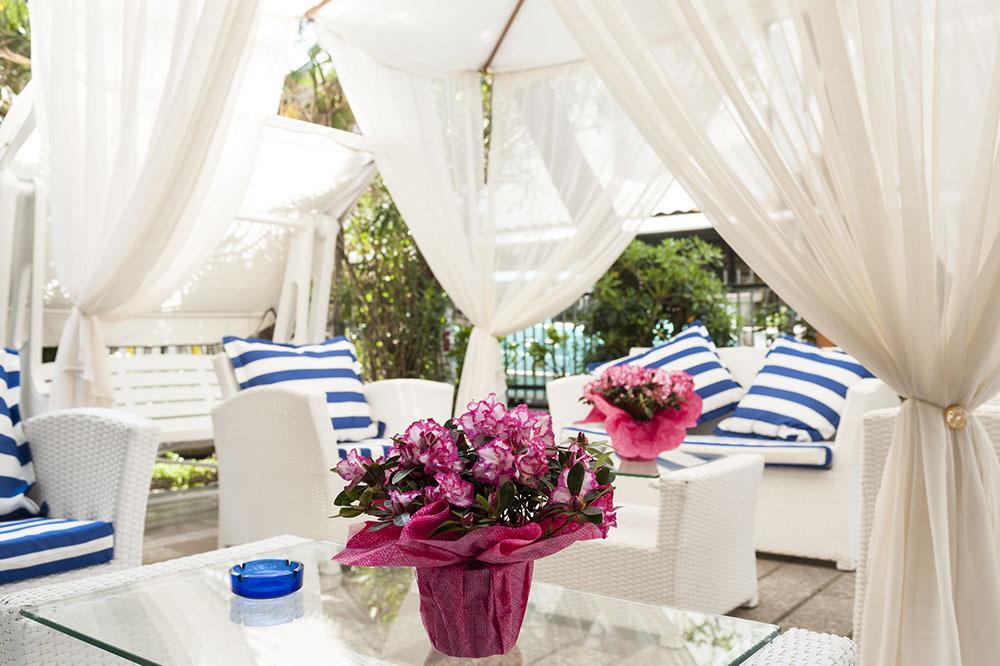 Hotel Capinera Римини Экстерьер фото